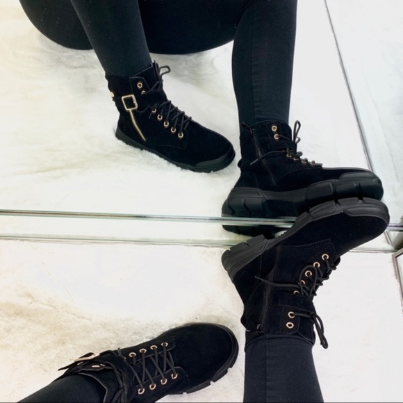 !! RESTOCK ALL SIZES !! Black Zip Up Combat Boots - Picture 5 of 6